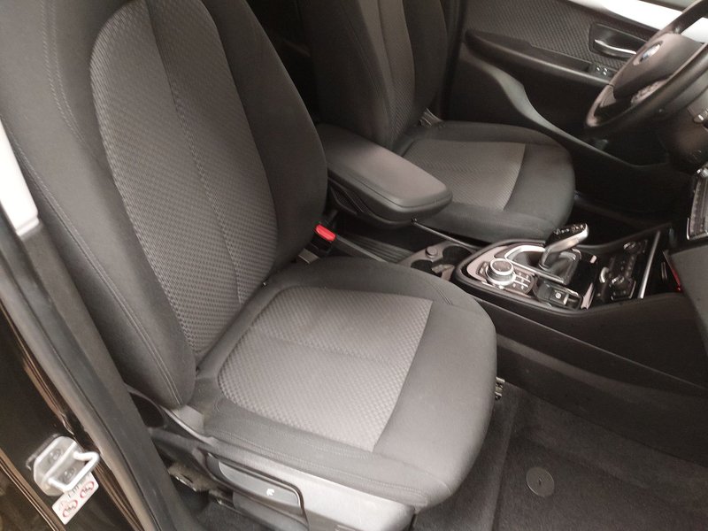 BMW 218d automatik Advantage — 12