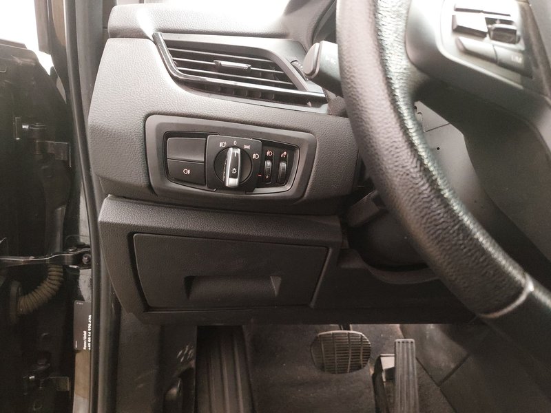 BMW 218d automatik Advantage — 7