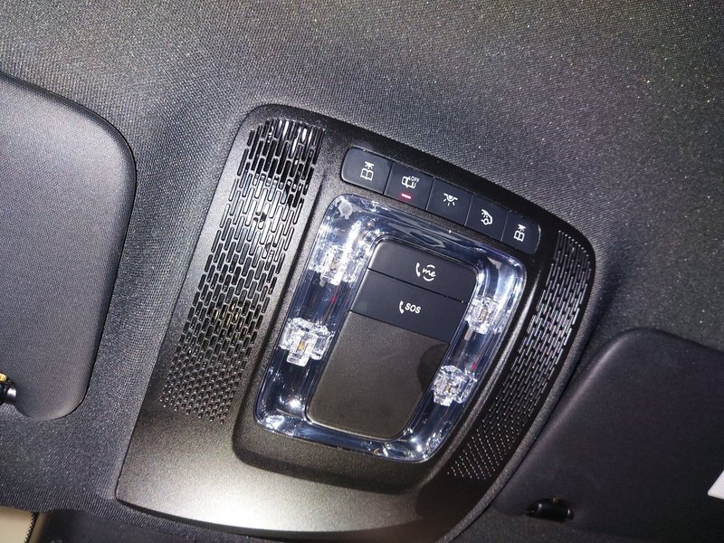 Mercedes-Benz CLA 250 e automatik Progressive • LED • djelomično koža — 16