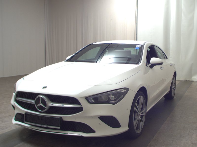 Mercedes-Benz CLA 250 e automatik Progressive • LED • djelomično koža — 2