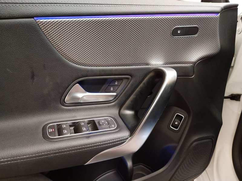 Mercedes-Benz CLA 250 e automatik Progressive • LED • djelomično koža — 5