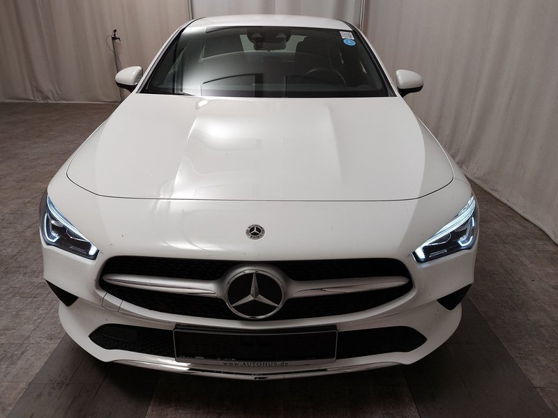 Mercedes-Benz CLA 250 e automatik Progressive • LED • djelomično koža — 9