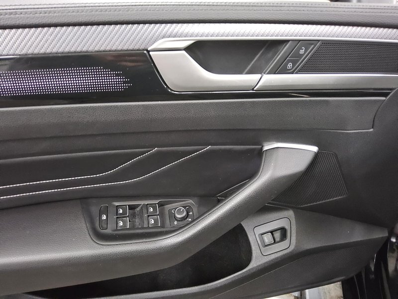 Volkswagen Arteon Shooting Brake 2.0 TDI R-Line automatik • HUD • masaža — 10