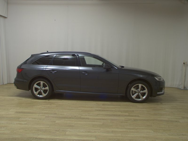 Audi A4 Avant 40 TDI quattro automatik advanced • ACC • kuka za vuču