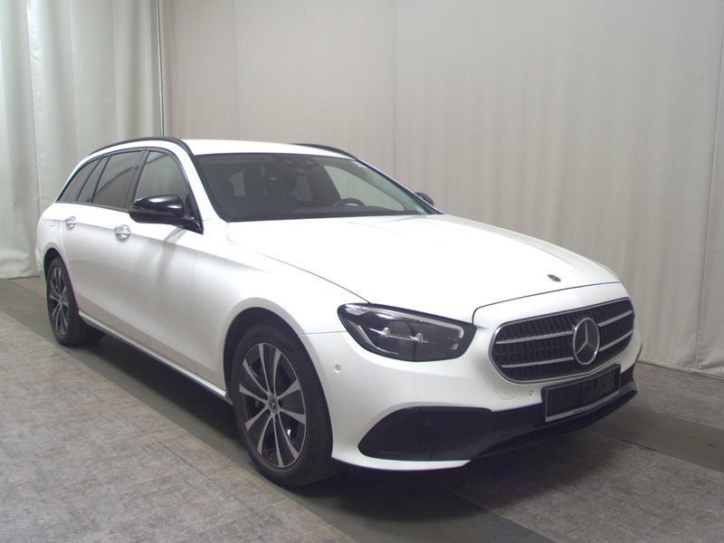 Mercedes-Benz E 300 de karavan automatik Avantgarde • HUD • ACC — 3