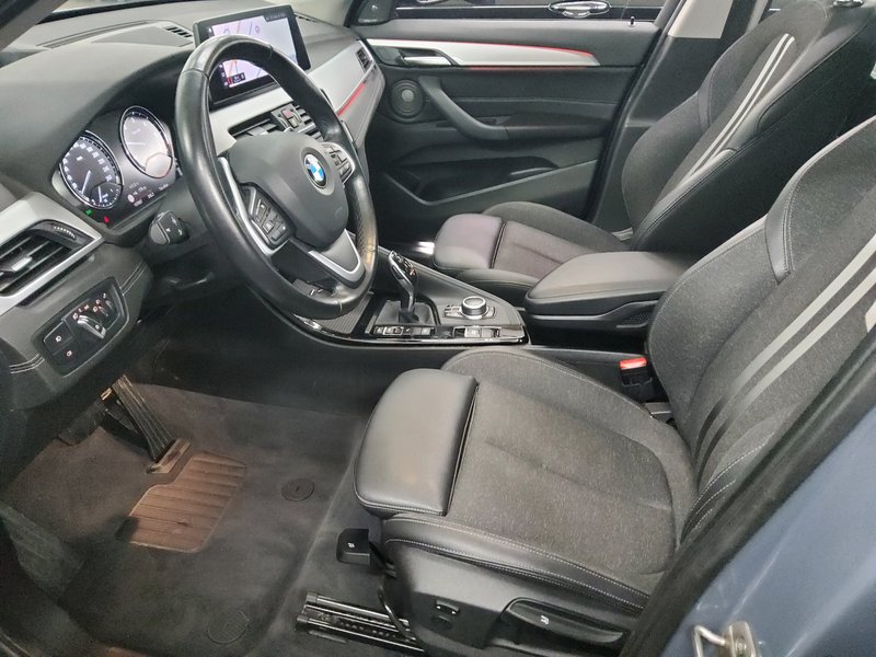 BMW X1 xDrive20d automatik Sport Line • panorama • HUD — 8