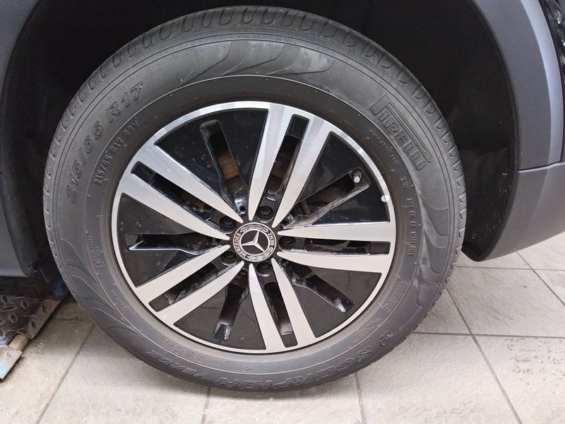 Mercedes-Benz GLB 200 d automatik Style • LED • digitalni instrumenti — 11