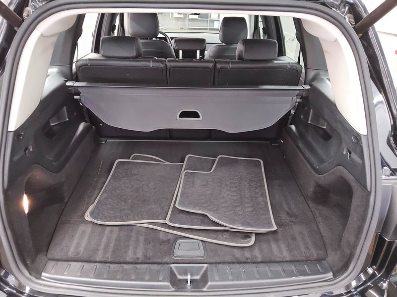 Mercedes-Benz GLB 200 d automatik Style • LED • digitalni instrumenti — 12