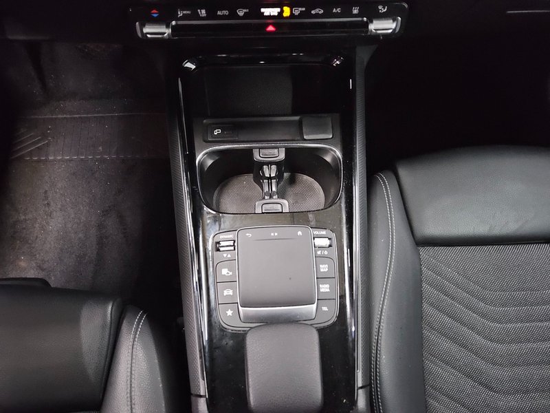 Mercedes-Benz GLB 200 d automatik Style • LED • digitalni instrumenti — 6