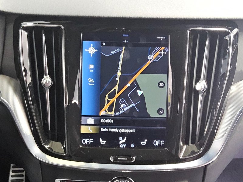 Volvo V60 T6 AWD R-Design automatik • ACC • LED — 7