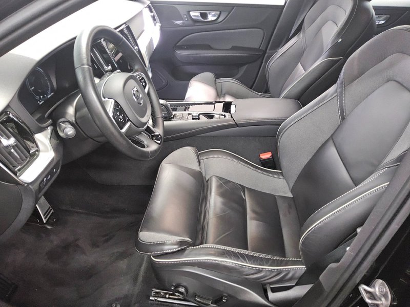 Volvo V60 T6 AWD R-Design automatik • ACC • LED — 9