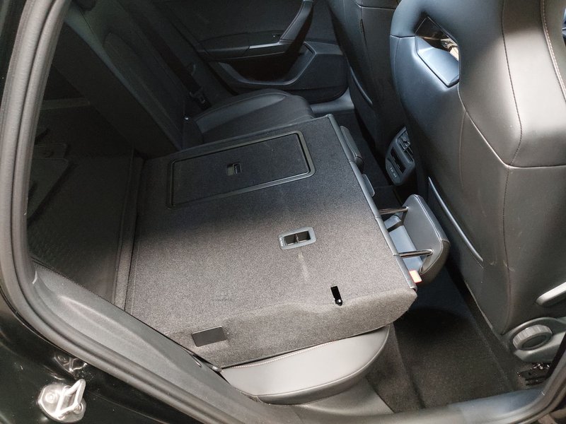 CUPRA Leon Sportstourer 2.0 TDI automatik • ACC • Full LED — 11