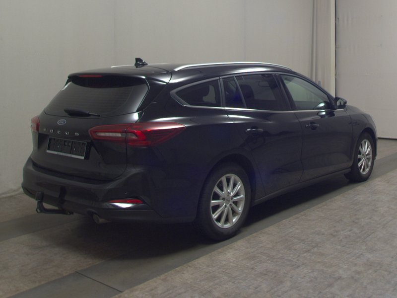 Ford Focus Turnier 1.5 EcoBlue Titanium automatik • LED • AHK — 4