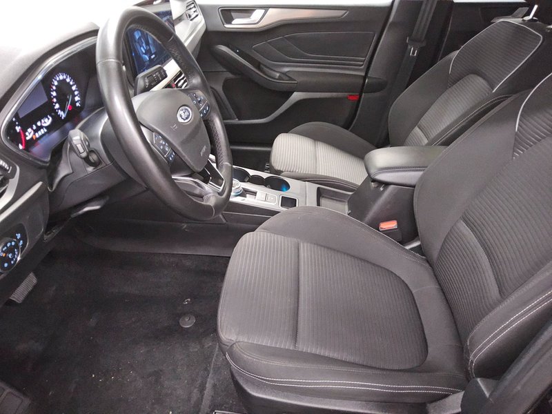 Ford Focus Turnier 1.5 EcoBlue Titanium automatik • LED • AHK — 8