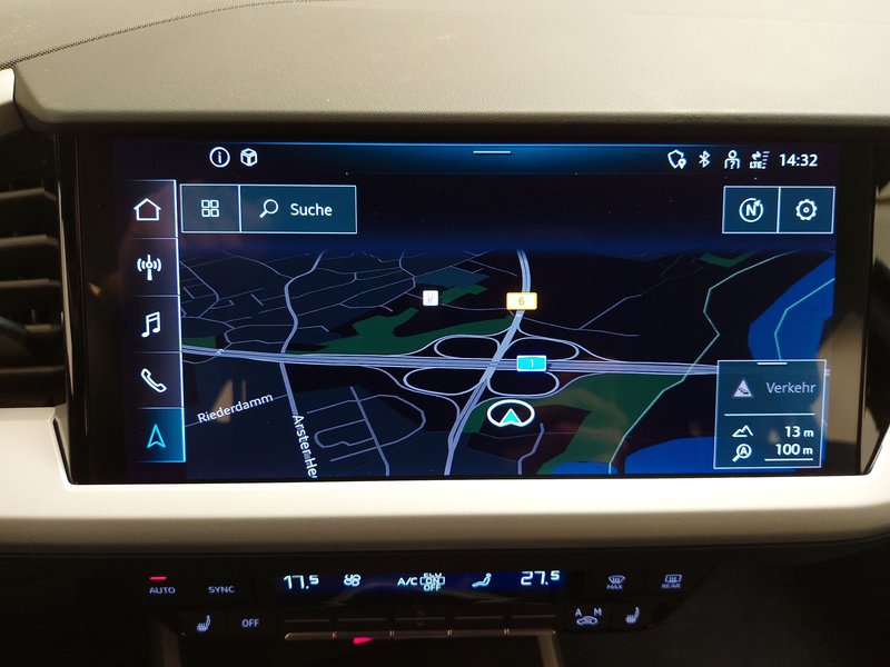Audi Q4 e-tron • Full LED • digitalni instrumenti — 17