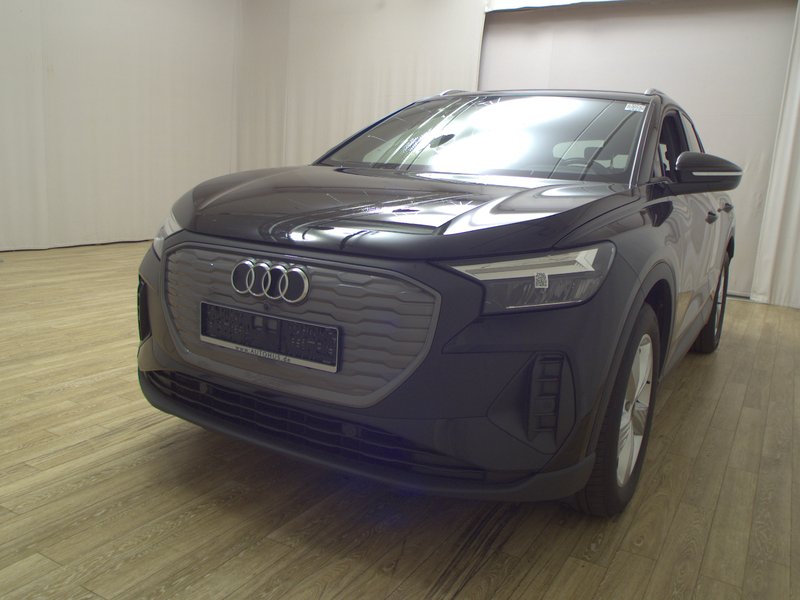 Audi Q4 e-tron • Full LED • digitalni instrumenti — 2