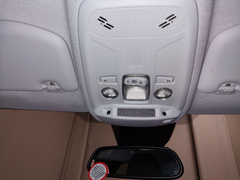 Peugeot 208 PureTech 100 Initiale • ACC • Full LED — 13