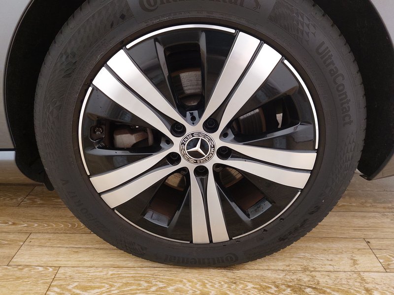 Mercedes-Benz C 220 d karavan automatik Avantgarde • AHK • ACC — 8
