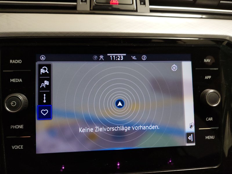 VW Passat Variant 1.5 TSI Business automatik • ACC • LED — 18
