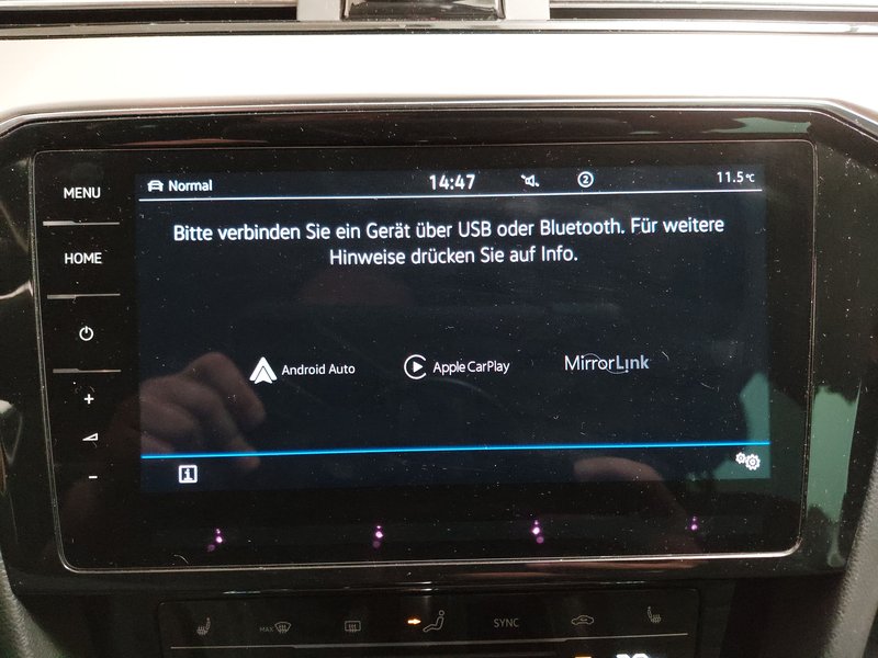 Volkswagen Passat Variant 2.0 TDI automatik Elegance • ACC • AHK — 18