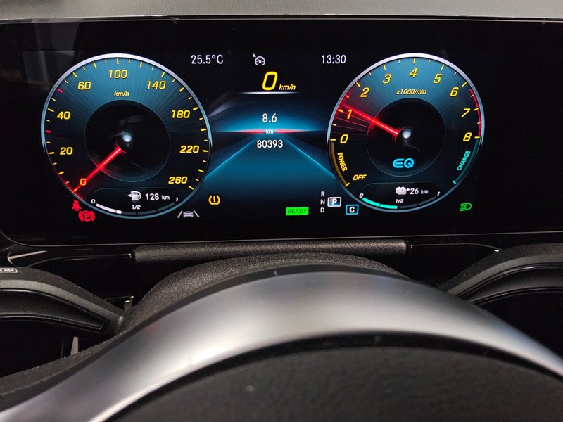 Mercedes-Benz B 250 e automatik Edition 2020 AMG Line • LED — 8