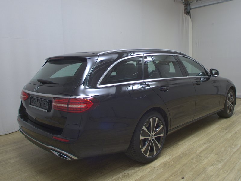 Mercedes-Benz E 300 de karavan automatik Avantgarde • 360° kamera • LED — 4