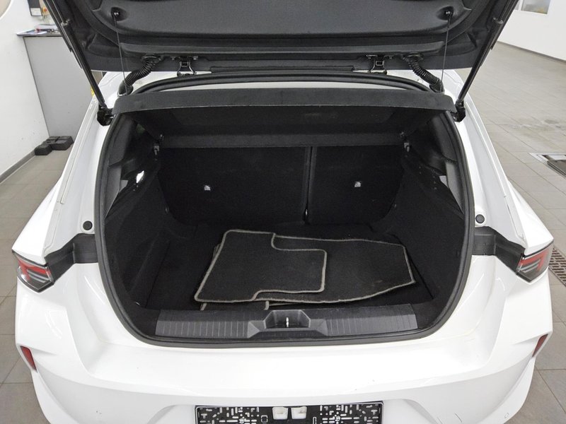 Opel Astra 1.5 D Business Edition • LED • digitalni instrumenti — 12