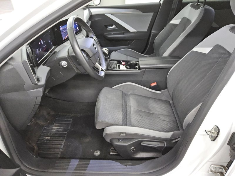 Opel Astra 1.5 D Business Edition • LED • digitalni instrumenti — 9