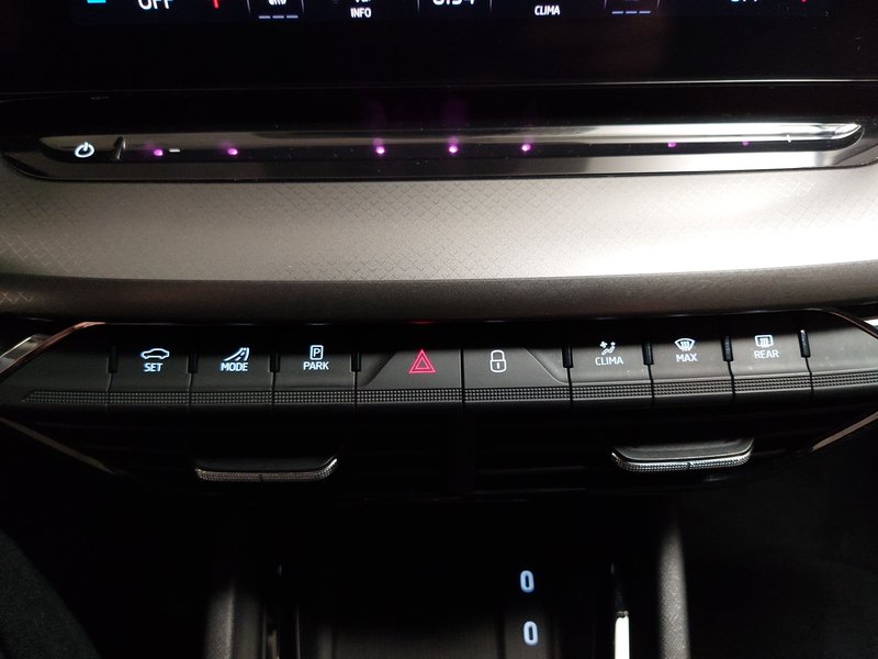 Škoda Octavia Kombi 1.5 TSI automatik Ambition • ACC • LED — 20