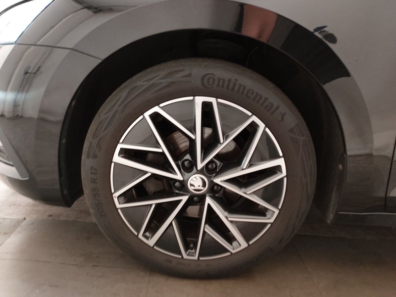 Škoda Octavia Kombi 1.5 TSI automatik Ambition • ACC • LED — 8
