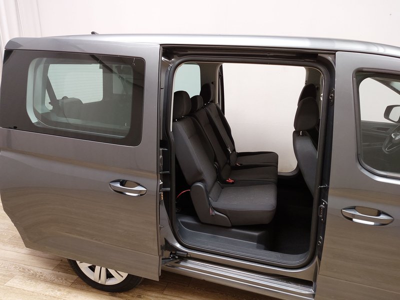 Volkswagen Caddy Maxi 2.0 TDI — 16