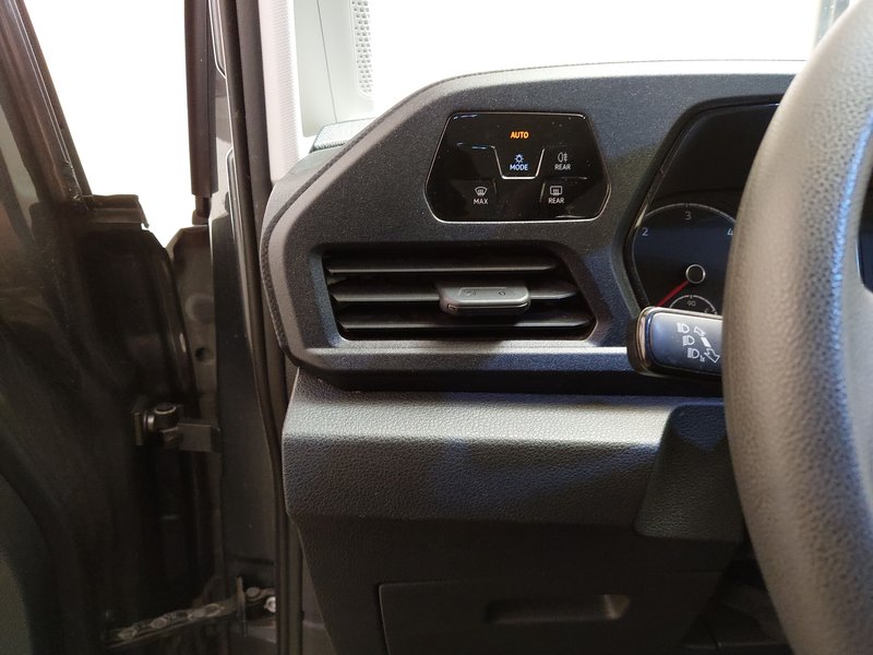 Volkswagen Caddy Maxi 2.0 TDI — 7
