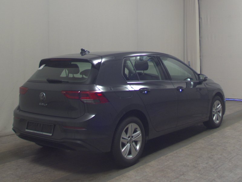 Volkswagen Golf 8 2.0 TDI automatik Life • ACC • Full LED — 4