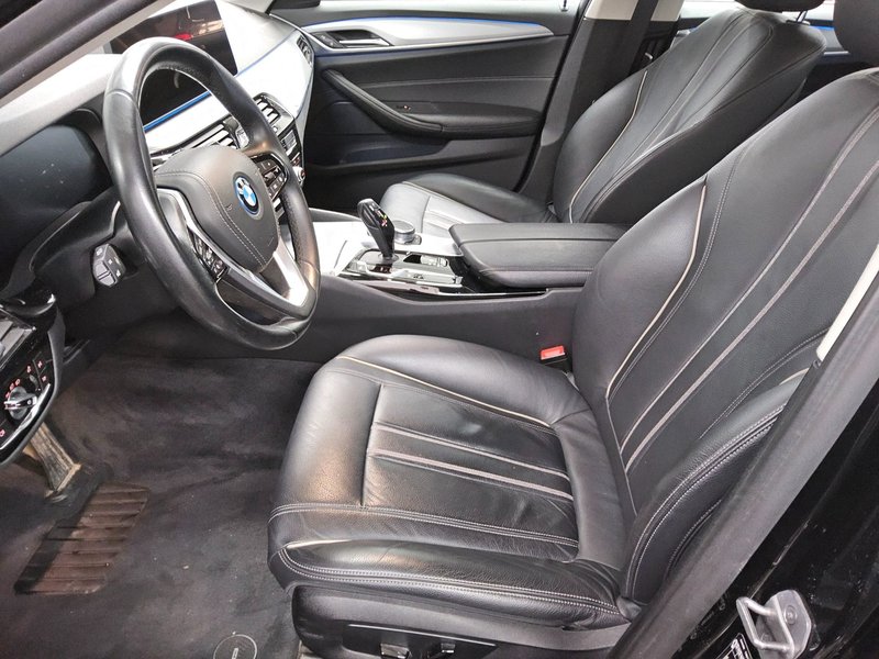 BMW 530e automatik • ACC • koža — 9