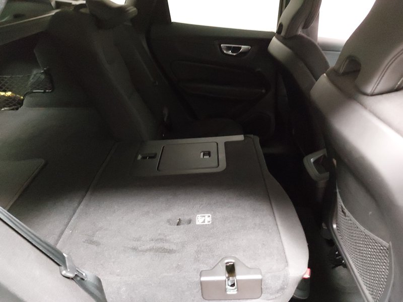 Volvo XC60 B4 automatik • ACC • grijano staklo — 11