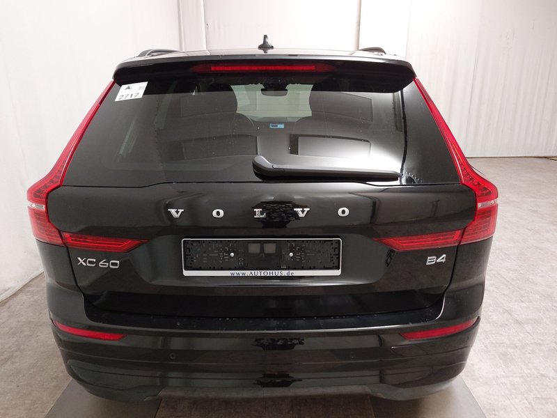 Volvo XC60 B4 automatik • ACC • grijano staklo — 14