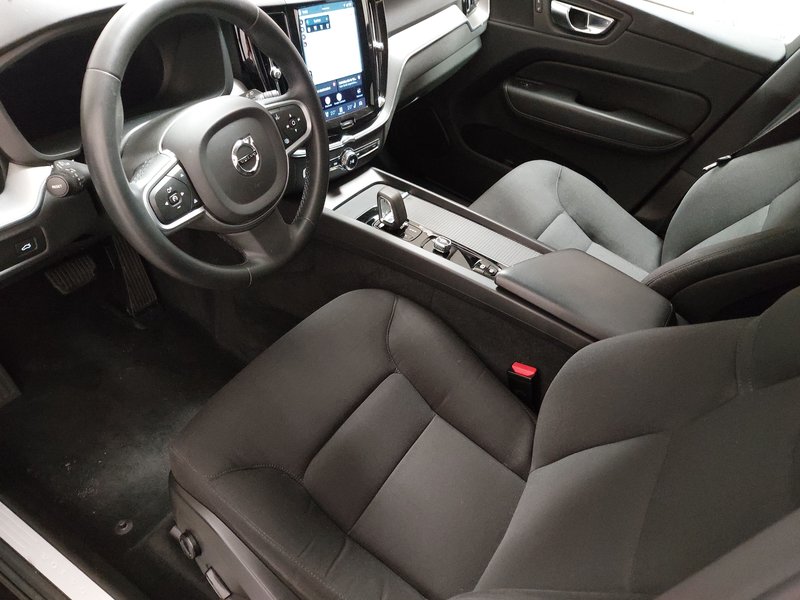 Volvo XC60 B4 automatik • ACC • grijano staklo — 6