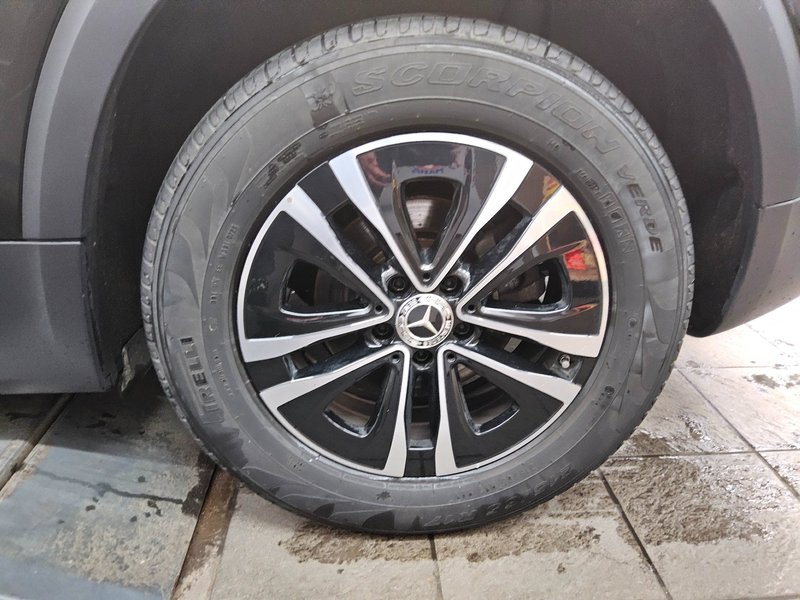 Mercedes-Benz GLB 200 d automatik Style • LED • digitalni instrumenti — 11