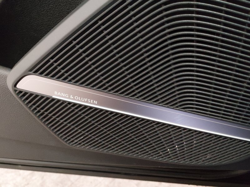 Audi Q5 50 TFSI e quattro S line automatik • ACC • AHK — 15