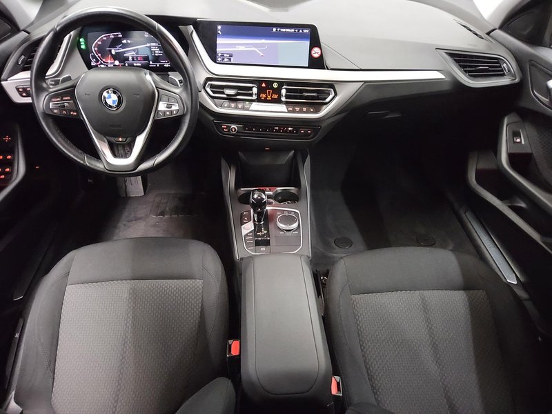 BMW 118d automatik • LED • digitalni instrumenti — 5