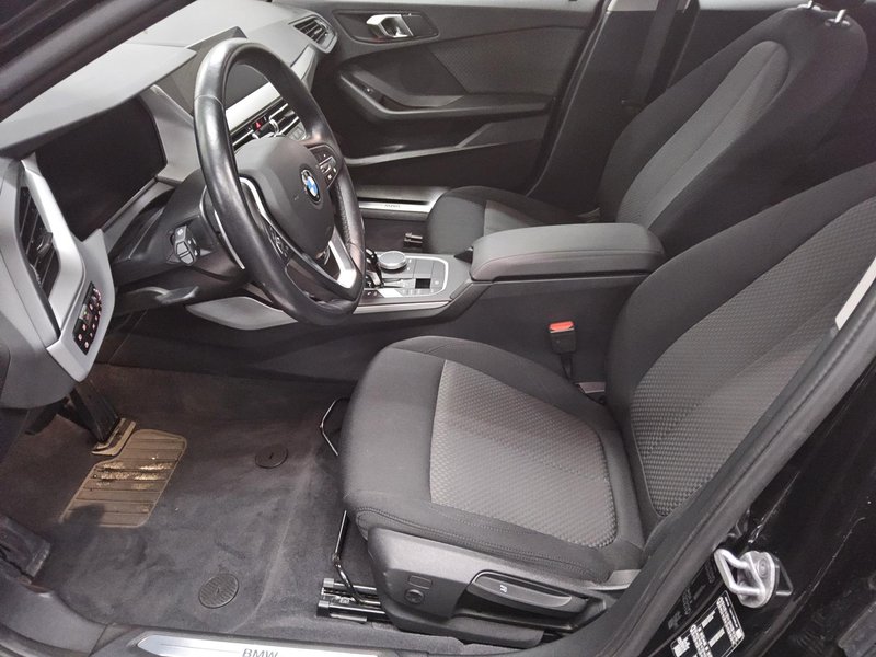 BMW 118d automatik • LED • digitalni instrumenti — 9