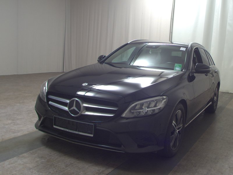 Mercedes-Benz C 220 d karavan automatik Avantgarde • LED • koža — 2