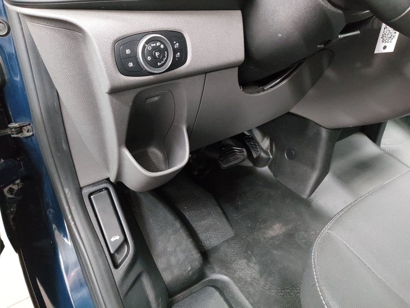 Ford Transit Custom 2.0 TDCi Trend automatik • AHK • Webasto — 7