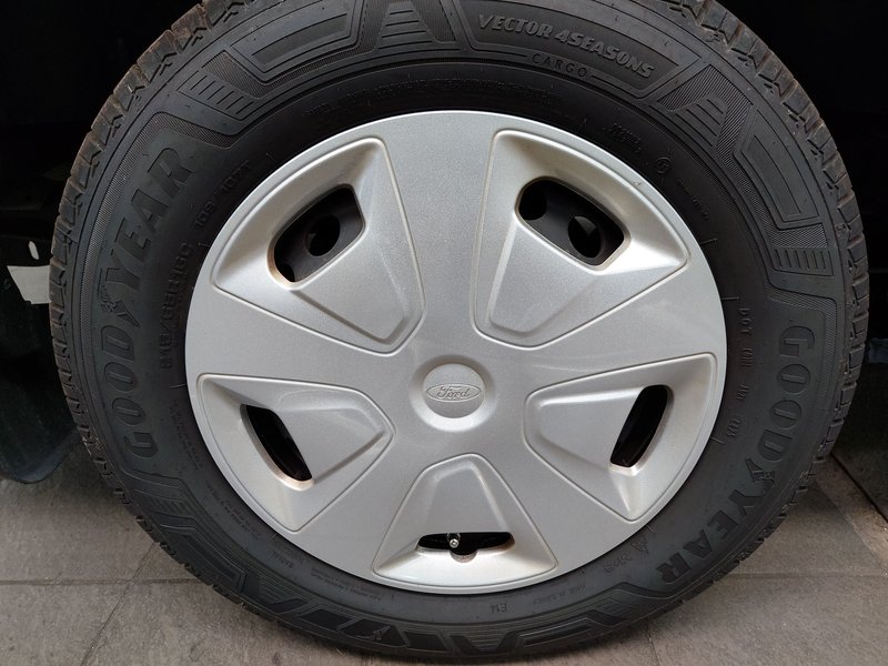 Ford Transit Custom 2.0 TDCi Trend automatik • AHK • Webasto — 8