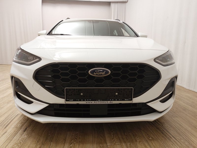 Ford Focus Turnier 1.5 EcoBlue ST-Line automatik • ACC • LED — 10