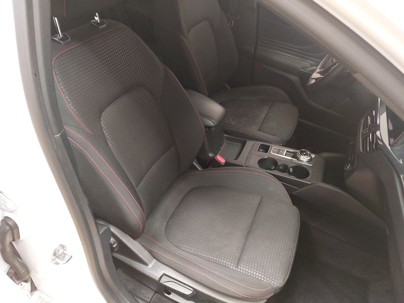 Ford Focus Turnier 1.5 EcoBlue ST-Line automatik • ACC • LED — 12