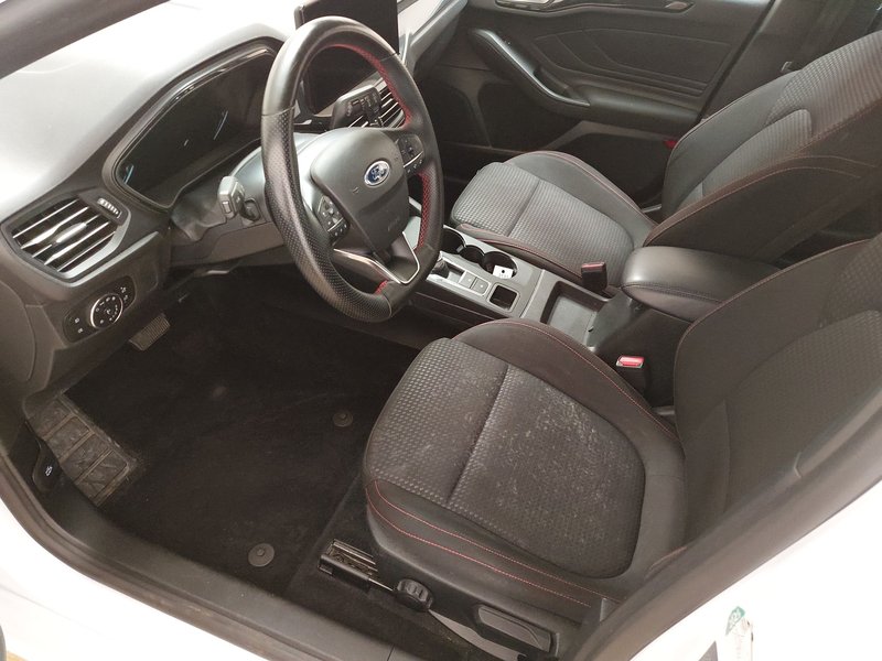 Ford Focus Turnier 1.5 EcoBlue ST-Line automatik • ACC • LED — 6