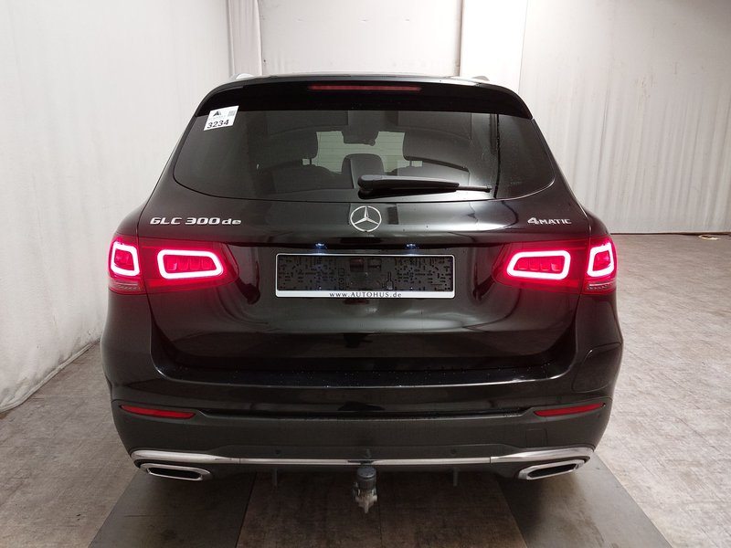 Mercedes-Benz GLC 300 de 4MATIC automatik AMG-Line • HUD • Full LED — 14