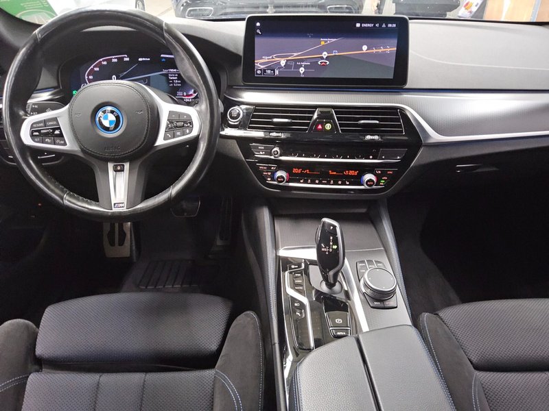 BMW 545e xDrive automatik M Sport • HUD • ACC — 5