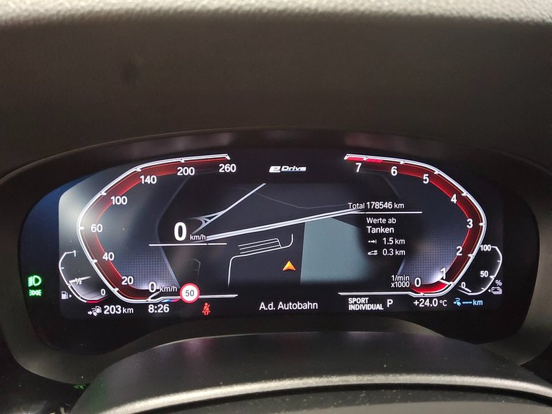 BMW 545e xDrive automatik M Sport • HUD • ACC — 8